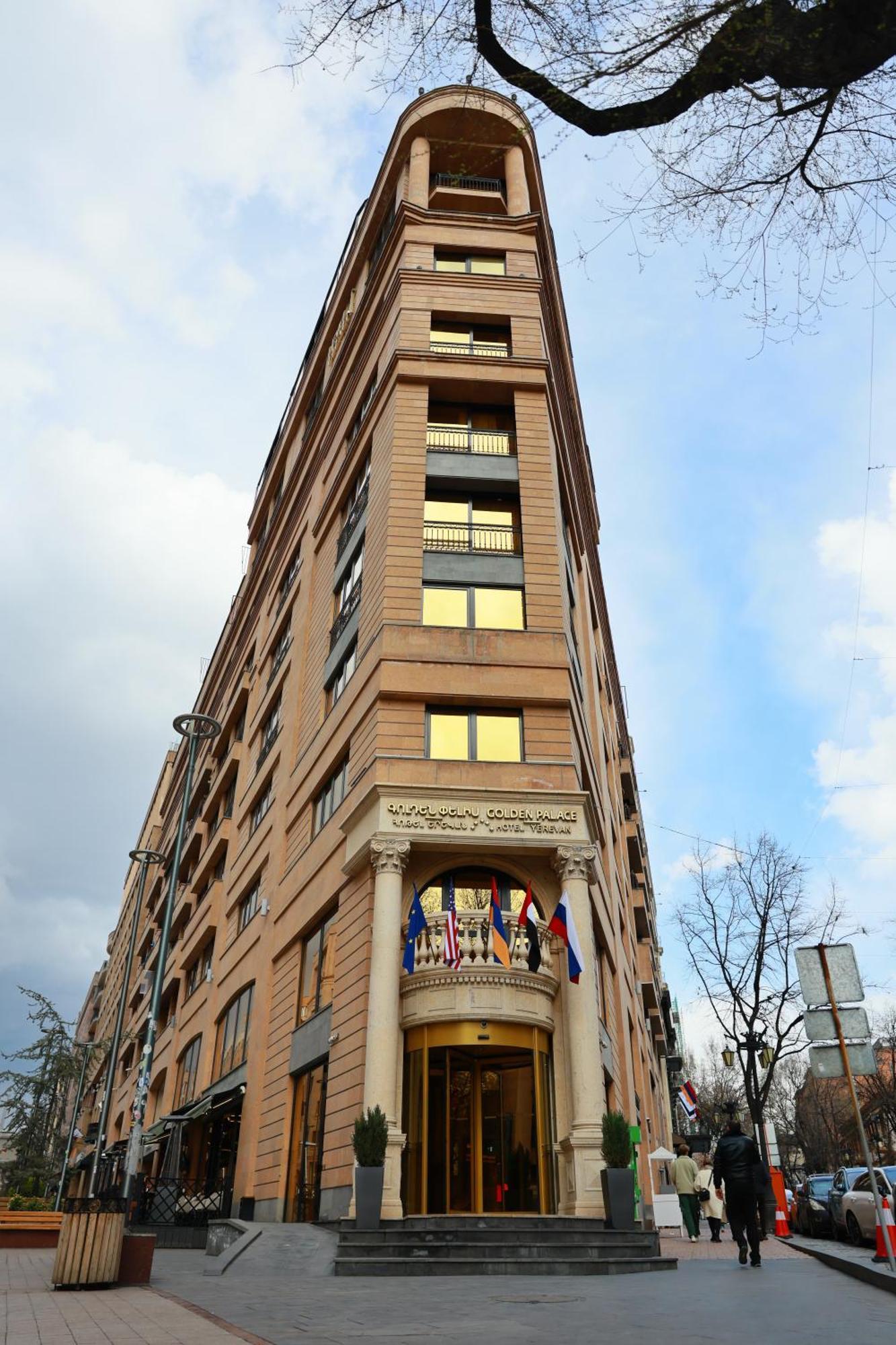 Golden Palace Hotel Erevan Exterior foto