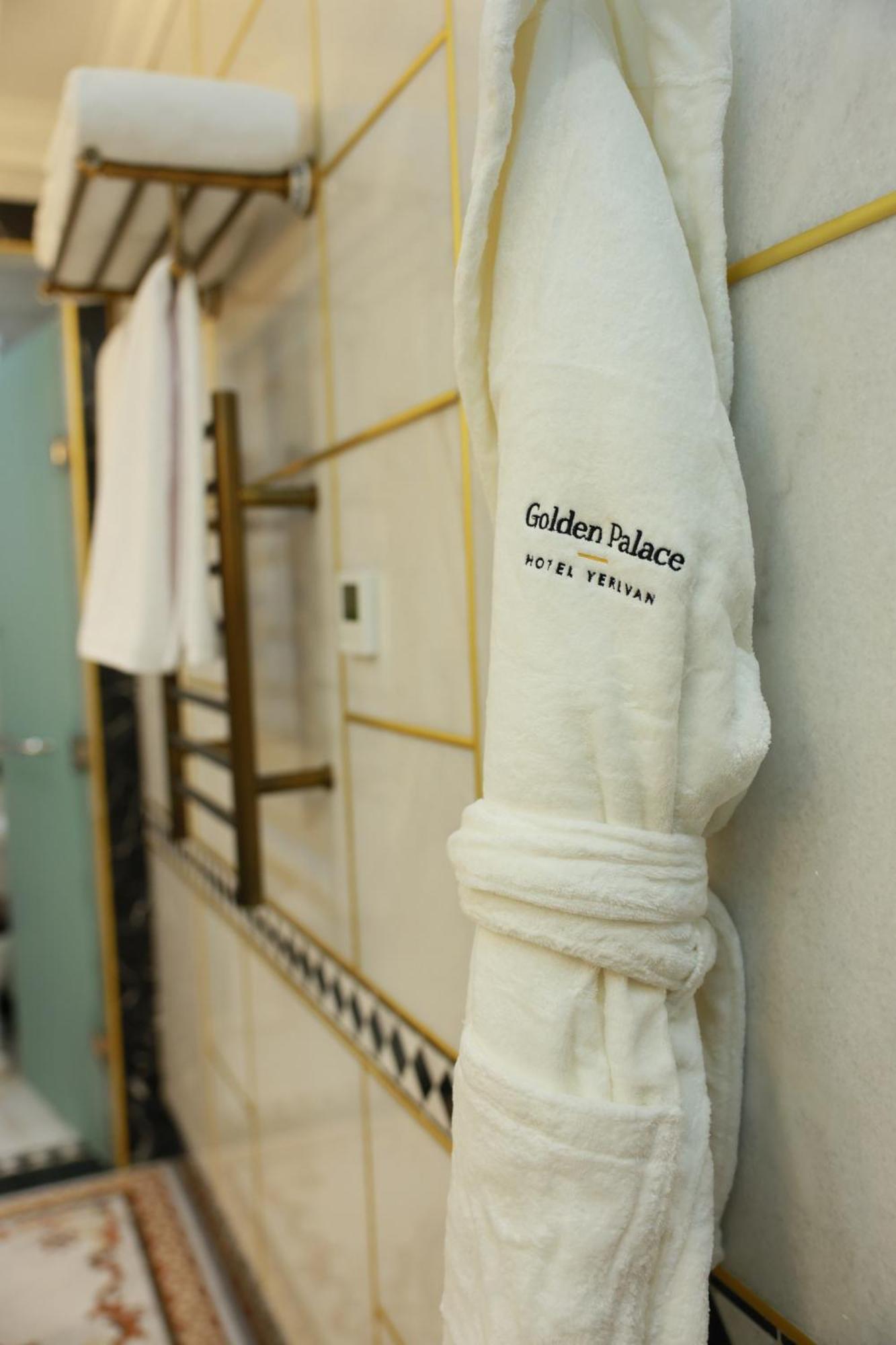 Golden Palace Hotel Erevan Exterior foto