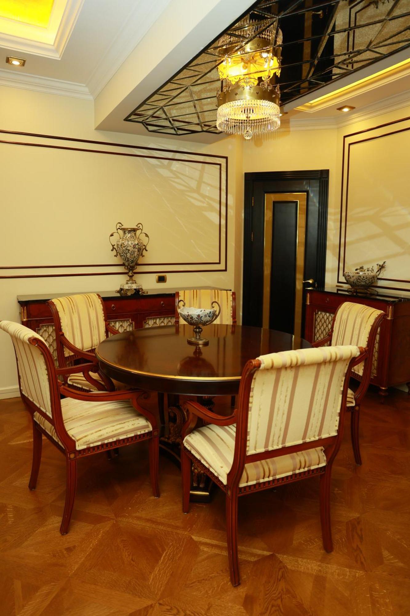 Golden Palace Hotel Erevan Exterior foto