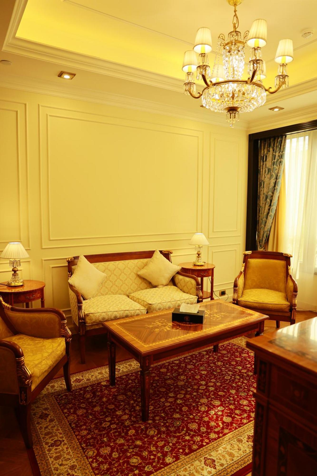 Golden Palace Hotel Erevan Exterior foto
